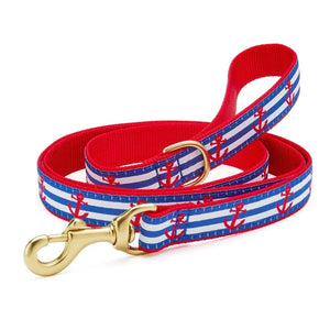 Comes with matching 5-ft leash