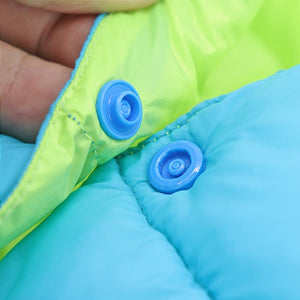 Snap buttons for easy on/off.