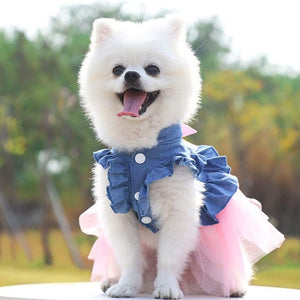 This ruffled jean dress fits small breed dogs such as Chihuahua, Pomeranian, Maltese, Yorkshire Terrier, Toy Poodle and puppies.