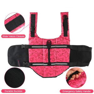 Our adjustable, reflective dog life vests suit all dog breeds.