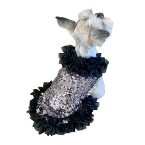 This luxurious sparkling dog dress fits all size and is a wonderful addition to your dog’s wardrobe for special occasions including holiday parties, weddings, anniversaries and photoshoots.