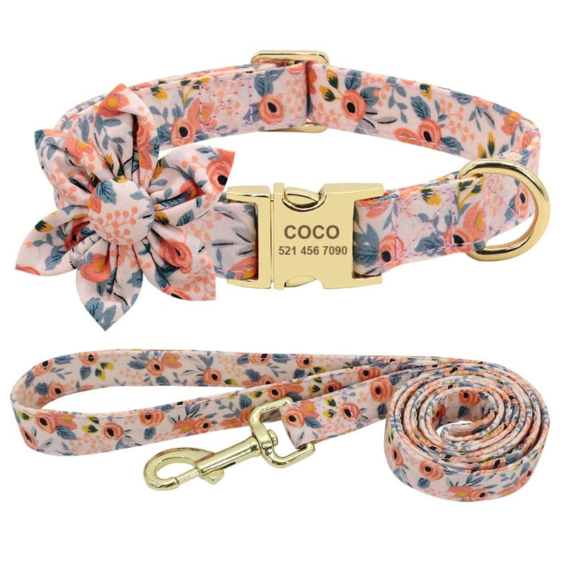 Bright and cheerful, this Peachy Pink Flower matching set includes a Personalized Dog Collar, Leash & gorgeous handsewn Flower slider.