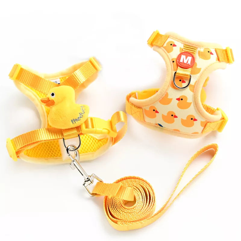 Bounce into spring with this Yellow Duck Harness &amp; Leash Set, perfect for Spring/Summer walks! 