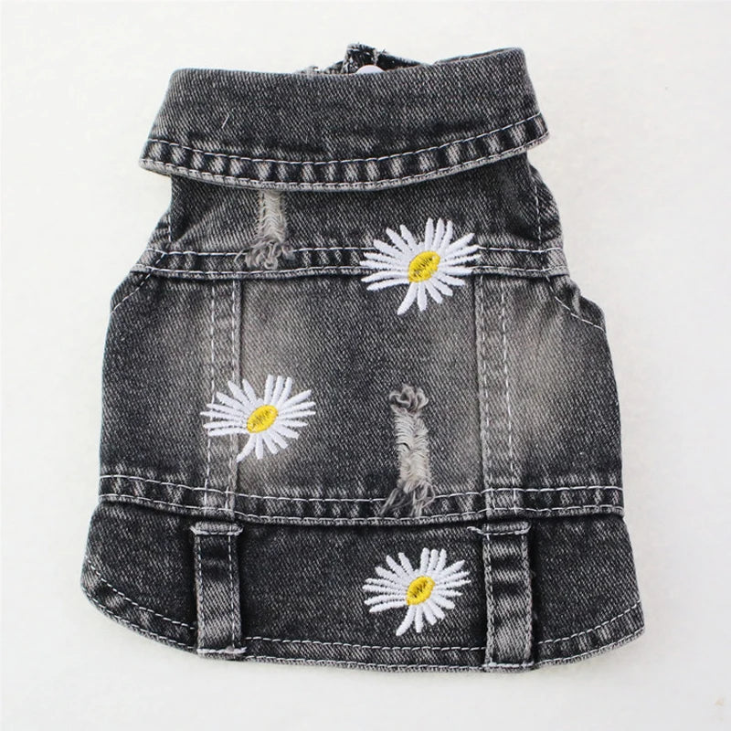 Channel your dog's inner flower child with this darling Daisy Denim Jacket from our Spring/Summer collection.