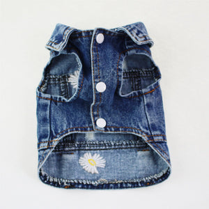 This Daisy Denim Dog Jacket features 3 snap buttons for easy on/off.