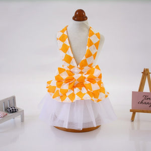 This chic Gold Diamonds Dog Party Dress is perfect for small- to medium-breed dogs for weddings, anniversaries, photoshoots and special occasions.