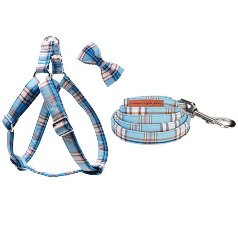 Perfectly posh, this Blue Plaid 3-Piece Harness matching set includes a Dog Harness, Bow Tie & Leash. 